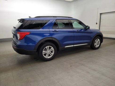 Used 2022 Ford Explorer XLT image 9