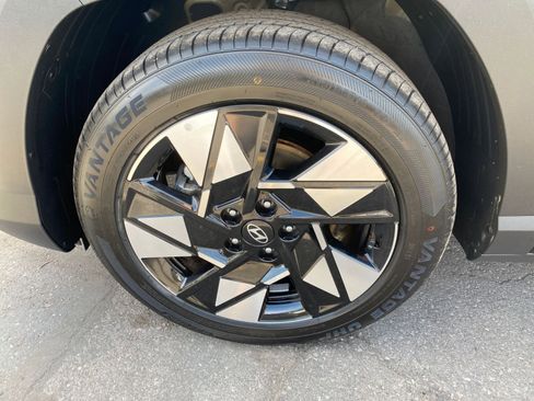 Used 2025 Hyundai Kona SEL image 30