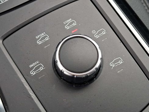 Used 2017 Mercedes-Benz GLE 350 4MATIC image 27