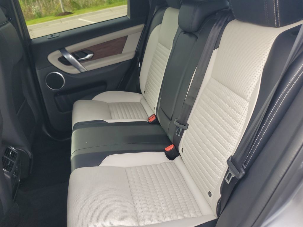 Used 2023 Land Rover Discovery Sport S R-Dynamic AWD/4WD image 32