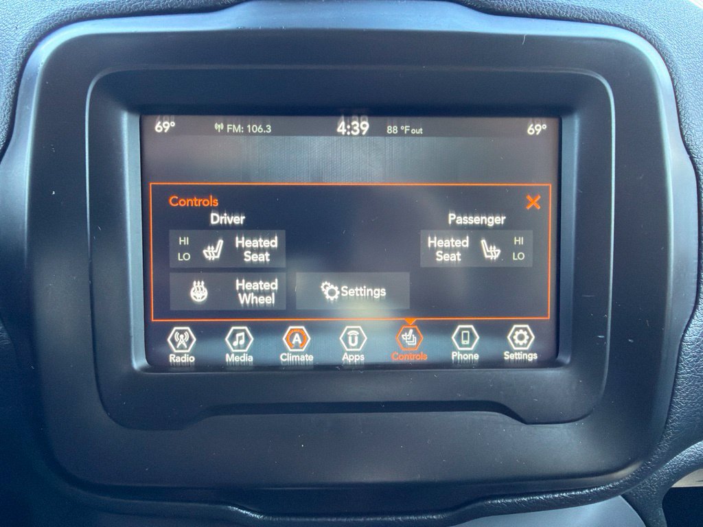 Used 2021 Jeep Renegade Latitude w/ Convenience Group FWD image 21