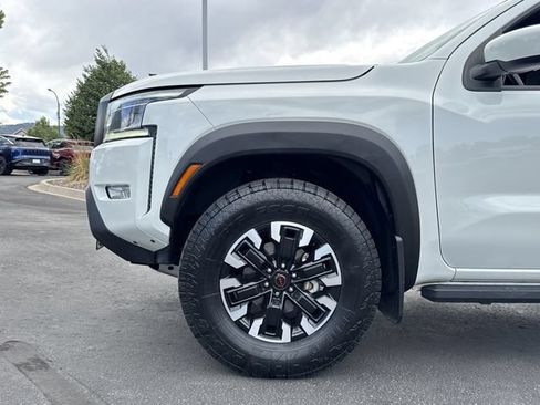 Used 2023 Nissan Frontier PRO-4X w/ Technology Package AWD/4WD image 28