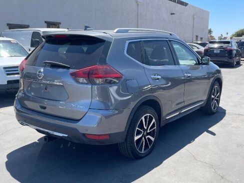 Used 2019 Nissan Rogue SL AWD/4WD image 3
