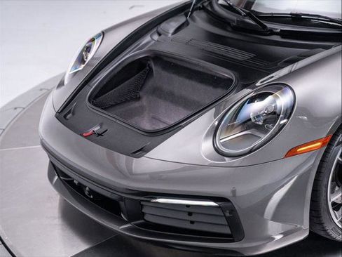 Used 2024 Porsche 911 Targa 4S w/ Premium Package image 38