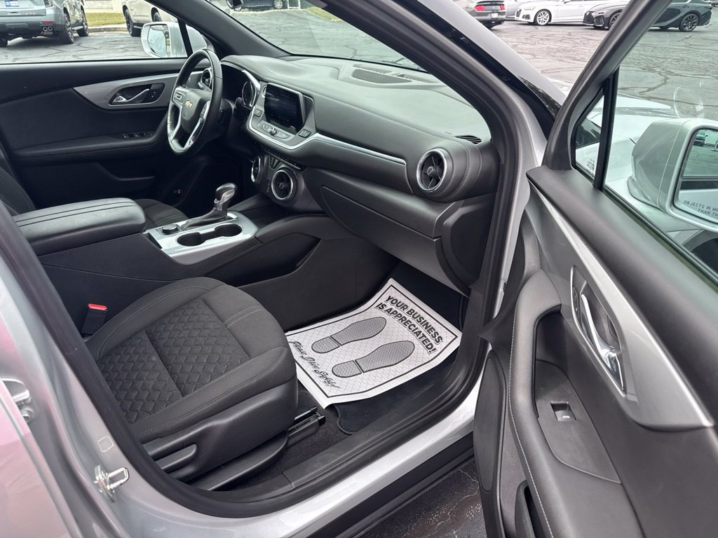 Used 2020 Chevrolet Blazer LT FWD image 13