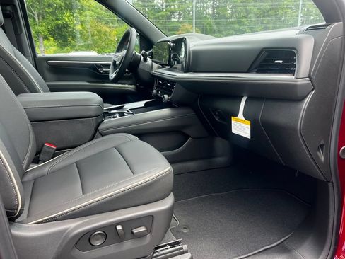 New 2026 Chevrolet Tahoe Premier AWD/4WD image 16
