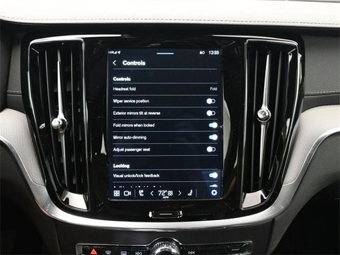 Used 2024 Volvo S60 T8 Ultimate image 17