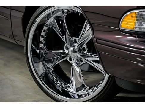 Used 1996 Chevrolet Impala SS RWD image 3