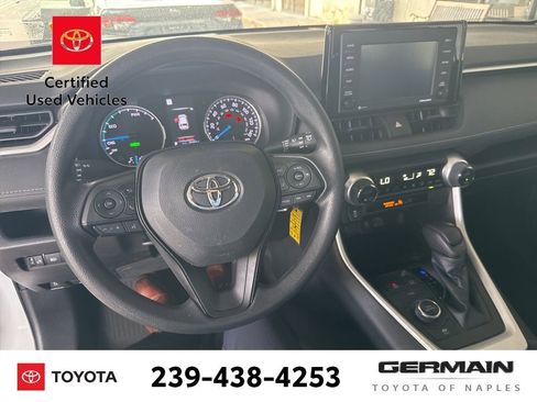 Certified 2022 Toyota RAV4 LE AWD/4WD image 16