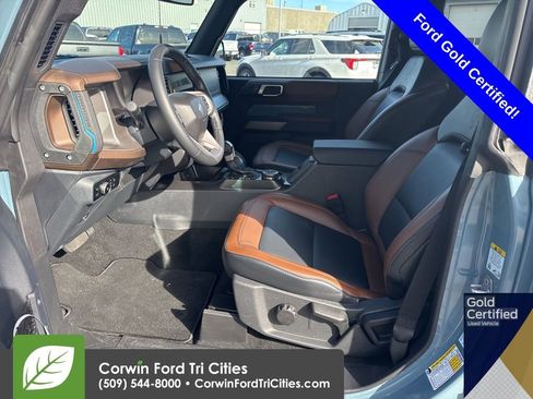 Used 2023 Ford Bronco Outer Banks image 3