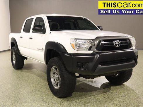 Used 2013 Toyota Tacoma PreRunner w/ Convenience Pkg image 2