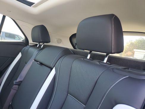 New 2025 Buick Envision Sport Touring image 10