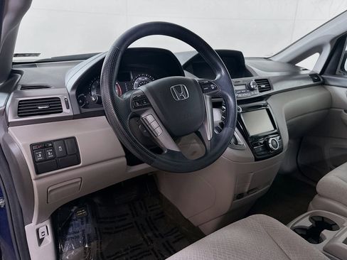 Used 2015 Honda Odyssey EX image 9