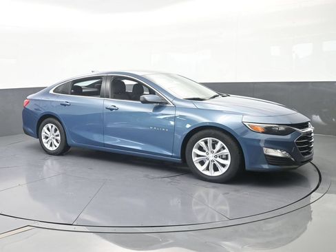 Used 2025 Chevrolet Malibu LT FWD image 8