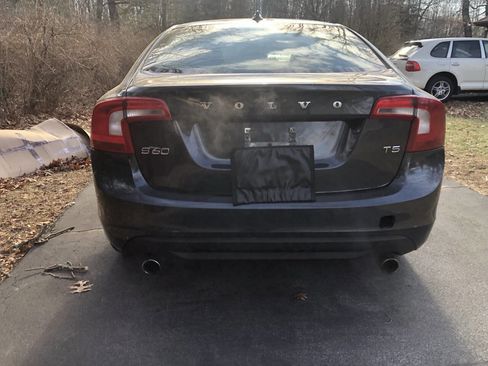 Used 2013 Volvo S60 T5 image 8