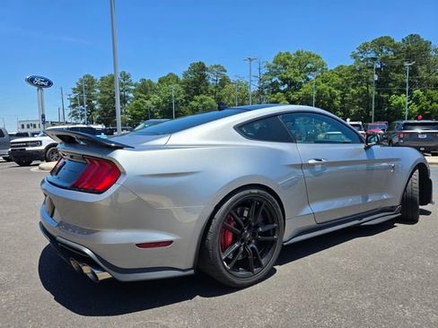 Used 2021 Ford Mustang Shelby GT500 w/ Technology Package RWD image 7