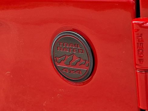 Used 2024 Jeep Gladiator Rubicon w/ Safety Group AWD/4WD image 35