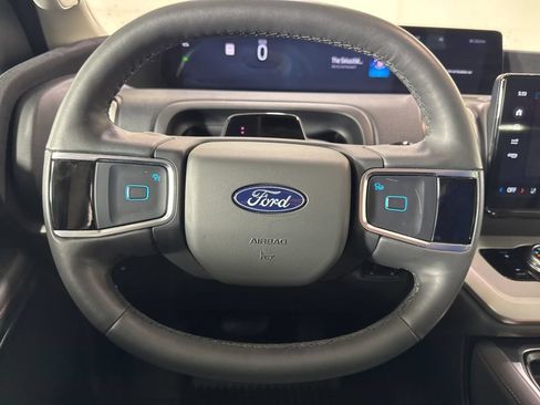 Used 2025 Ford Expedition Active AWD/4WD image 22