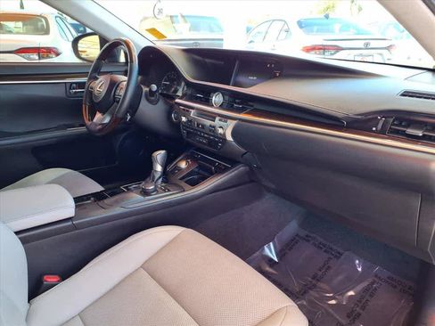 Used 2017 Lexus ES 350 image 22