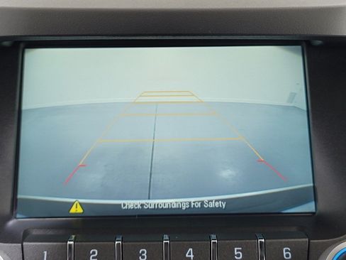 Used 2016 Chevrolet Equinox LTZ w/ Enhanced Convenience Package FWD image 20