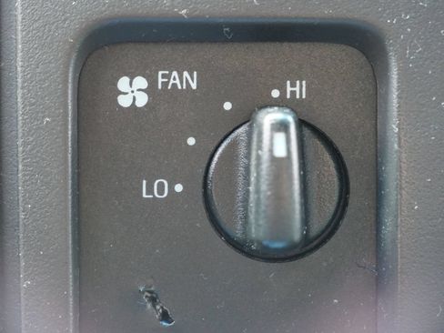 Used 2014 Ford E-150 and Econoline 150 w/ Power Group RWD image 21