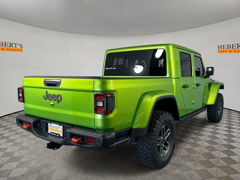 New 2025 Jeep Gladiator Mojave image 8