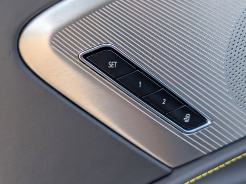 Used 2023 Chevrolet Corvette Stingray Premium Cpe w/ Z51 Performance Package image 48