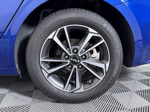 Used 2023 Kia Forte LXS image 18
