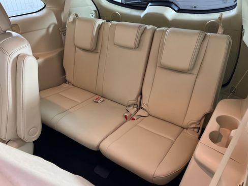 Used 2018 Toyota Highlander Limited image 37