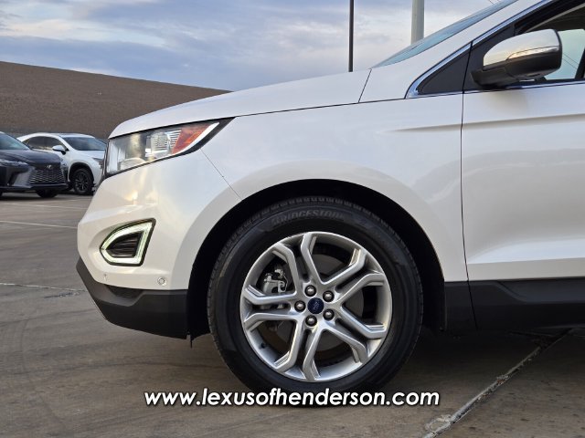Used 2018 Ford Edge Titanium w/ Equipment Group 302A AWD/4WD image 9