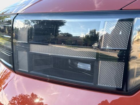 Used 2025 Hyundai Santa Fe Limited image 9