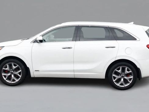 Used 2019 Kia Sorento SX image 8