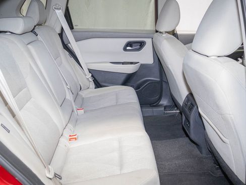 Used 2025 Nissan Rogue SV AWD/4WD image 13