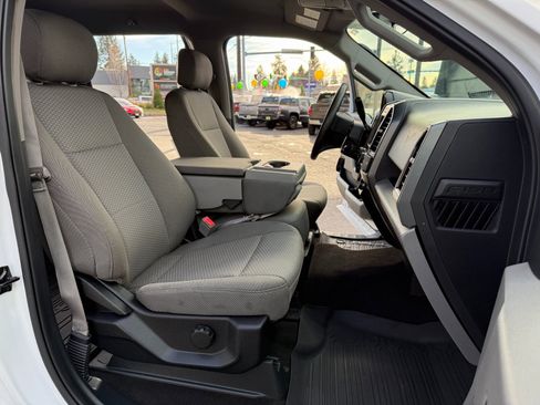 Used 2019 Ford F150 XLT image 11