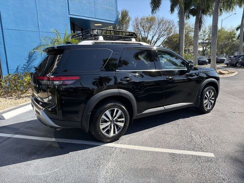 Used 2024 Nissan Pathfinder SL w/ Cargo Package image 8