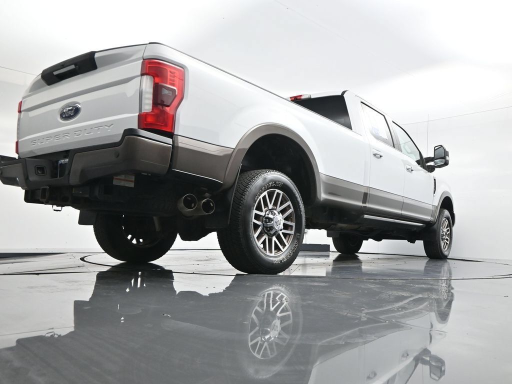 Used 2017 Ford F350 King Ranch w/ King Ranch Ultimate Package AWD/4WD image 47
