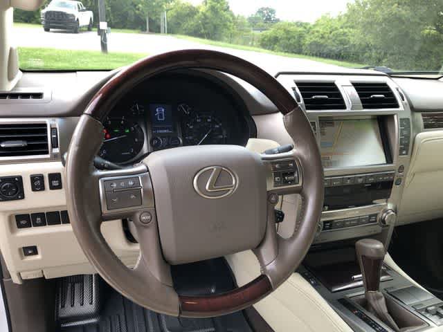Used 2018 Lexus GX 460 Premium w/ Premium Package AWD/4WD image 12