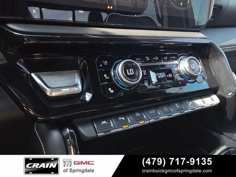 Used 2025 GMC Sierra 1500 AT4X AWD/4WD image 19