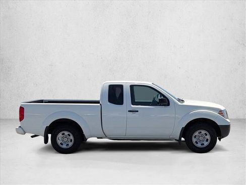 Used 2019 Nissan Frontier S RWD image 4