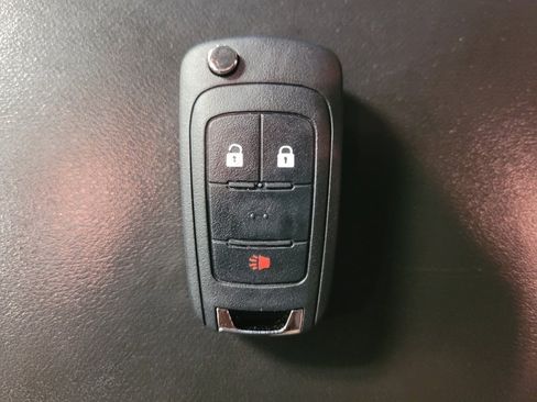 Used 2017 Chevrolet Equinox LS FWD image 32