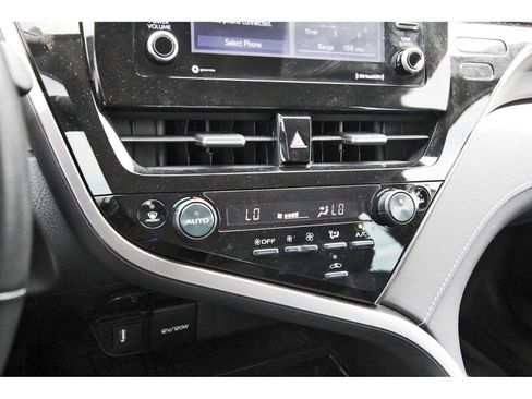 Used 2023 Toyota Camry SE FWD image 24