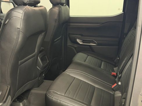 Used 2025 Ford Ranger Lariat w/ Trailer Tow Package image 16