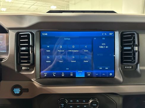 Used 2024 Ford Bronco Wildtrak AWD/4WD image 28
