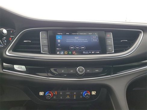 Used 2022 Buick Enclave Avenir w/ Avenir Technology Package image 26