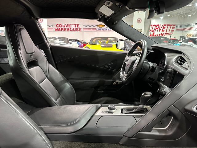 Used 2017 Chevrolet Corvette Grand Sport RWD image 13