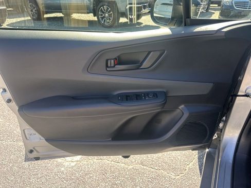 Used 2024 Toyota Prius LE image 22