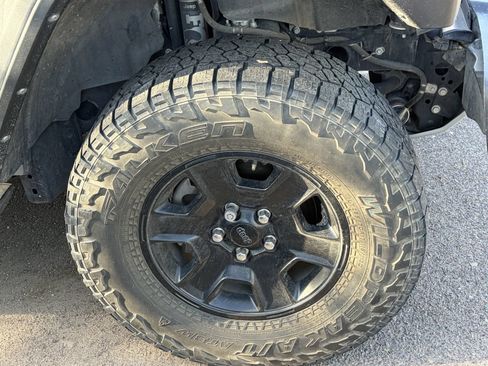 Used 2023 Jeep Gladiator Mojave w/ Cold Weather Group AWD/4WD image 4