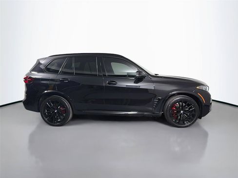 New 2026 BMW X5 xDrive40i w/ M Sport Package AWD/4WD image 4