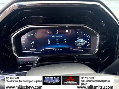 Used 2023 Chevrolet Silverado 1500 RST w/ Redline Edition AWD/4WD image 13