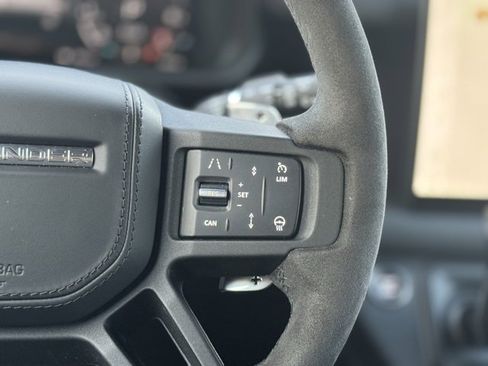 Certified 2024 Land Rover Defender 110 V8 image 25